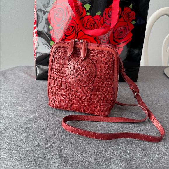 Brighton Ferrara Bettina Garnet Woven Crossbody Bag Heart Charm Silver - Picture 7 of 8